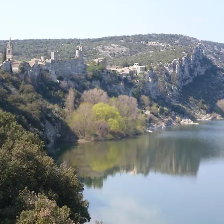 Pres De L'ardeche Apartment Saint-Julien-de-Peyrolas
